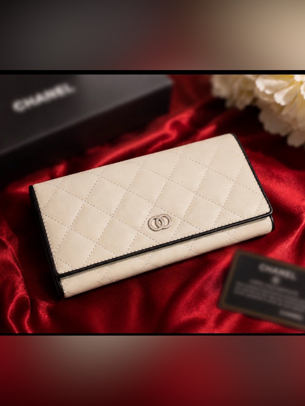 Cream Quilted Wallet with Double Ring Accent